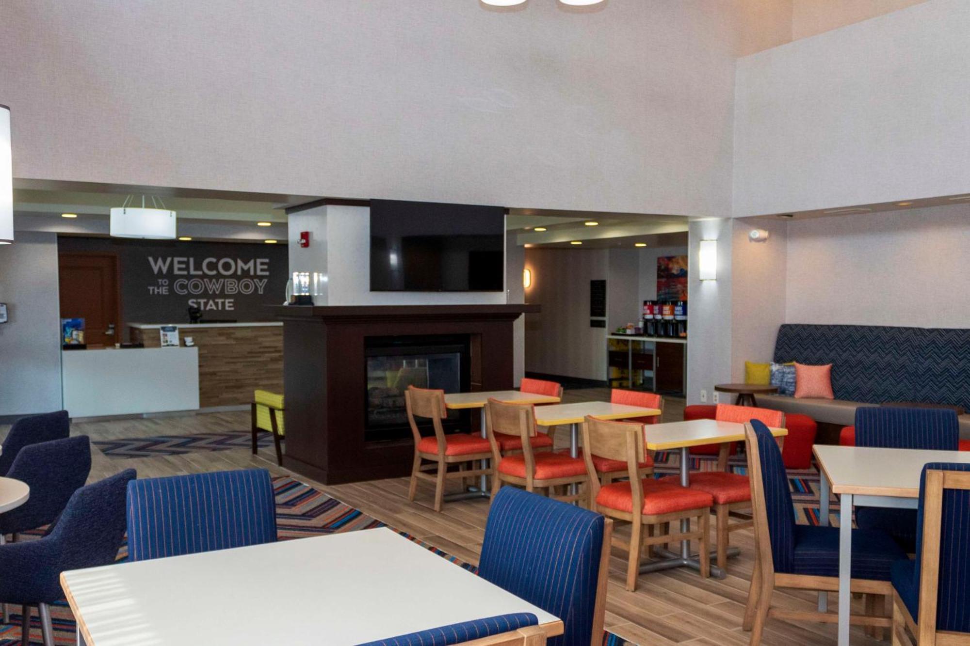 Hampton Inn & Suites Riverton Esterno foto