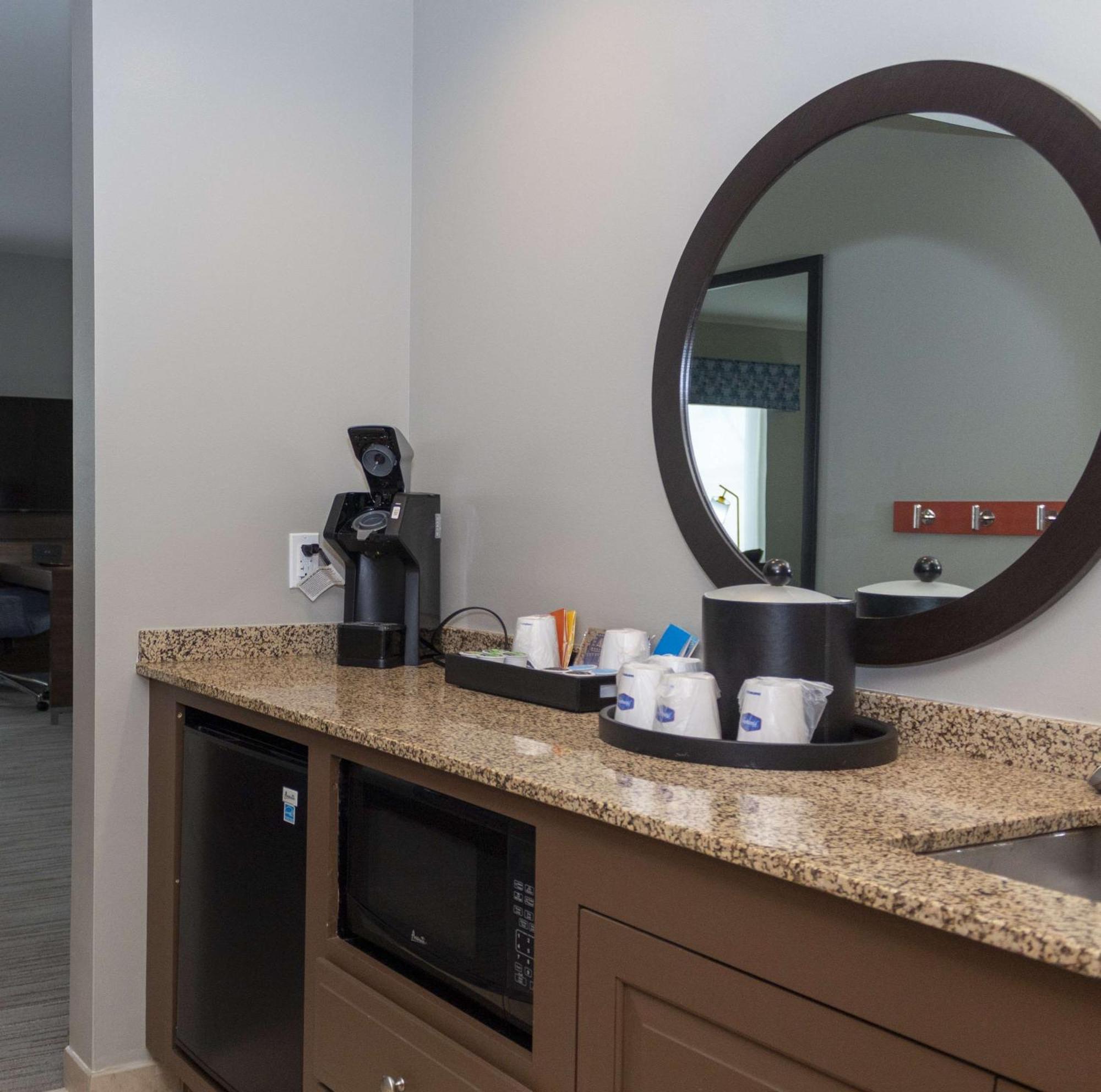 Hampton Inn & Suites Riverton Esterno foto